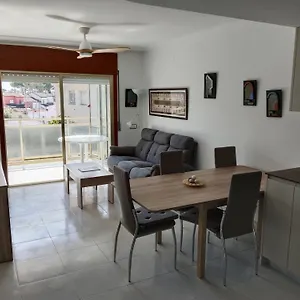 Apartamento Cozzy Flat In A Quiet&nice Area / Acogedor En Zona Tranquila Y Agradable, Cambrils